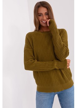 Oliwkowy damski sweter klasyczny z wiskozą ze sklepu 5.10.15 w kategorii Swetry damskie - zdjęcie 169719912