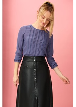 Bluzka damska z ozdobnymi plisami - fioletowa ze sklepu 5.10.15 w kategorii Bluzki damskie - zdjęcie 169720144