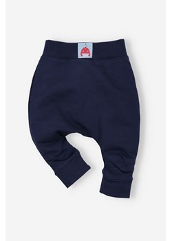 Spodnie niemowlęce z bawełny organicznej dla chłopca ze sklepu 5.10.15 w kategorii Spodnie i półśpiochy - zdjęcie 169720350
