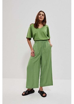 Szerokie spodnie damskie z wiskozy zielone ze sklepu 5.10.15 w kategorii Spodnie damskie - zdjęcie 169720410