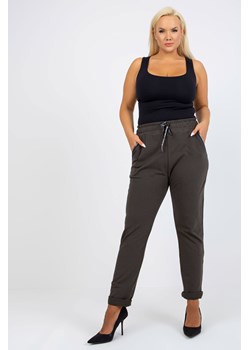 Khaki dresowe spodnie plus size z kieszeniami Savage ze sklepu 5.10.15 w kategorii Spodnie damskie - zdjęcie 169720974