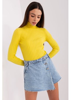 Żółty damski sweter z golfem w prążek ze sklepu 5.10.15 w kategorii Swetry damskie - zdjęcie 169721130