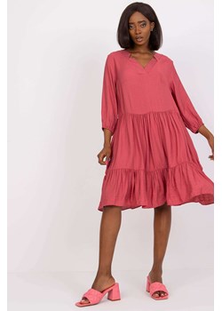 Ciemnoróżowa mini sukienka z dekoltem V Harlyn ze sklepu 5.10.15 w kategorii Sukienki - zdjęcie 169721581