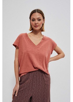 T-shirt damski z dekoltem w serek ceglany ze sklepu 5.10.15 w kategorii Bluzki damskie - zdjęcie 169722914