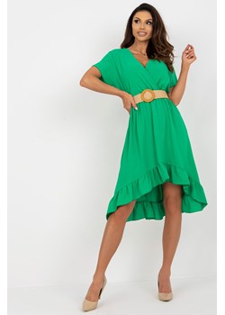 Zielona sukienka z falbaną i plecionym paskiem ze sklepu 5.10.15 w kategorii Sukienki - zdjęcie 169723421