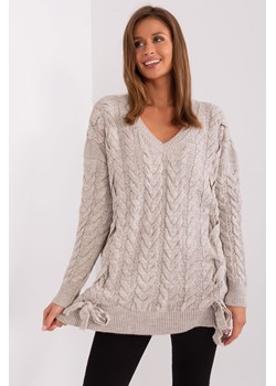 Długi sweter z warkoczami beżowy ze sklepu 5.10.15 w kategorii Swetry damskie - zdjęcie 169725204