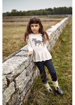 Bluzka dziewczęca z konikiem i ozdobną baskinką - ecru ze sklepu 5.10.15 w kategorii Bluzki dziewczęce - zdjęcie 169725800