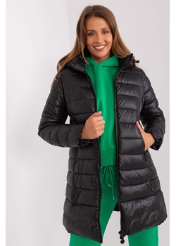 Czarna pikowana kurtka zimowa z kieszeniami ze sklepu 5.10.15 w kategorii Kurtki damskie - zdjęcie 169726381