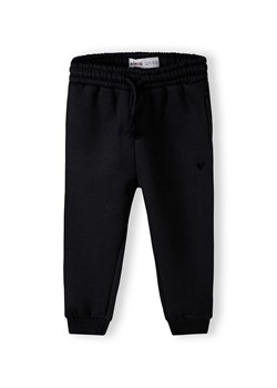 Czarne spodnie dresowe dla dziecka - Minoti ze sklepu 5.10.15 w kategorii Spodnie chłopięce - zdjęcie 169726530