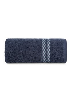 Granatowy ręcznik ze zdobieniami 70x140 cm ze sklepu 5.10.15 w kategorii Ręczniki - zdjęcie 169727152