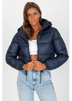 Granatowa krótka kurtka zimowa z kapturem dla kobiety ze sklepu 5.10.15 w kategorii Kurtki damskie - zdjęcie 169727173