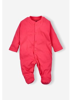 Pajac niemowlęcy z bawełny organicznej w kolorze malinowym ze sklepu 5.10.15 w kategorii Pajacyki - zdjęcie 169727354