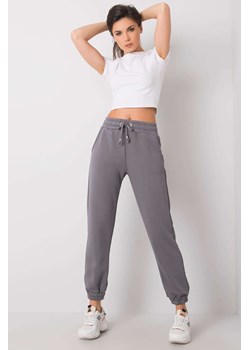 Ciemnoszare spodnie Agueda RUE PARIS ze sklepu 5.10.15 w kategorii Spodnie damskie - zdjęcie 169728061
