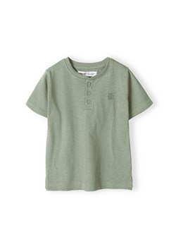 Koszulka bawełniana chłopięca z ozdobnymi guzikami khaki ze sklepu 5.10.15 w kategorii T-shirty chłopięce - zdjęcie 169730471