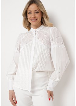 Biała Bawełniana Koszula ze Stójką i Ażurową Koronką Lathorissa ze sklepu Born2be Odzież w kategorii Koszule damskie - zdjęcie 169736780