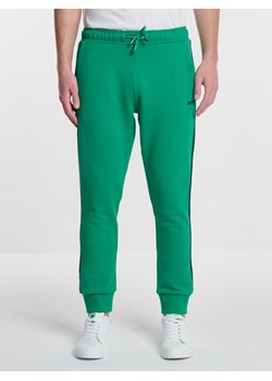 Spodnie męskie dresowe z lampasami zielone Smith 301 ze sklepu Big Star w kategorii Spodnie męskie - zdjęcie 169744840