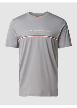 T-shirt z nadrukiem ze sloganem ze sklepu Peek&Cloppenburg  w kategorii T-shirty męskie - zdjęcie 169751101