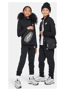 Dres dla dużych dzieci Nike Sportswear - Czerń ze sklepu Nike poland w kategorii Dresy dziewczęce - zdjęcie 169754932