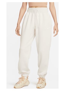 Damskie spodnie dresowe o kroju oversize z wysokim stanem Nike Sportswear Phoenix Fleece - Brązowy ze sklepu Nike poland w kategorii Spodnie damskie - zdjęcie 169754981