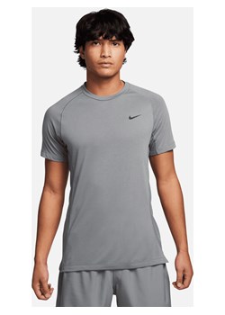 Męska koszulka z krótkim rękawem do fitnessu Dri-FIT Nike Flex Rep - Szary ze sklepu Nike poland w kategorii T-shirty męskie - zdjęcie 169755304
