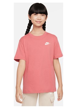 T-shirt dla dużych dzieci (dziewcząt) Nike Sportswear - Czerwony ze sklepu Nike poland w kategorii Bluzki dziewczęce - zdjęcie 169755320