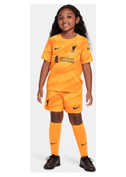 Trzyczęściowy strój dla małych dzieci Nike Dri-FIT Liverpool F.C. Goalkeeper 2023/24 - Żółty ze sklepu Nike poland w kategorii Komplety dziewczęce - zdjęcie 169755331
