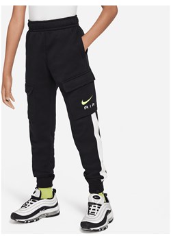 Bojówki z dzianiny dla dużych dzieci Nike Air - Czerń ze sklepu Nike poland w kategorii Spodnie chłopięce - zdjęcie 169755383