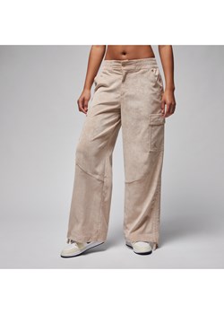 Damskie spodnie sztruksowe Jordan Chicago - Brązowy ze sklepu Nike poland w kategorii Spodnie damskie - zdjęcie 169755482