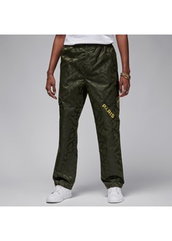 Spodnie męskie Paris Saint-Germain Chicago - Zieleń ze sklepu Nike poland w kategorii Spodnie męskie - zdjęcie 169755642