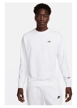 Męska bluza z półokrągłym dekoltem z dzianiny dresowej Nike Sportswear - Biel ze sklepu Nike poland w kategorii Bluzy męskie - zdjęcie 169755700