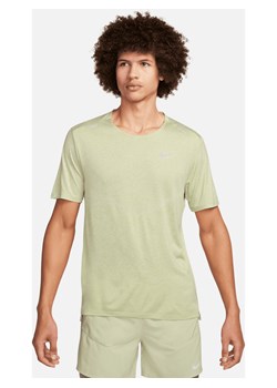 Męska koszulka z krótkim rękawem do biegania Dri-FIT Nike Rise 365 - Zieleń ze sklepu Nike poland w kategorii T-shirty męskie - zdjęcie 169756543