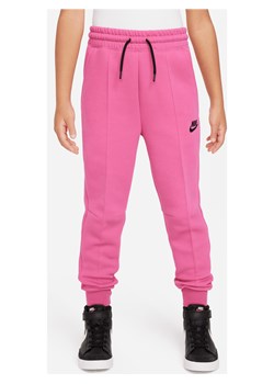Joggery dla dużych dzieci (dziewcząt) Nike Sportswear Tech Fleece - Różowy ze sklepu Nike poland w kategorii Spodnie dziewczęce - zdjęcie 169756734