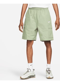 Krótkie męskie bojówki z tkaniny Nike Club - Zieleń ze sklepu Nike poland w kategorii Spodnie męskie - zdjęcie 169756801