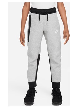 Spodnie dla dużych dzieci (chłopców) Nike Sportswear Tech Fleece - Szary ze sklepu Nike poland w kategorii Spodnie chłopięce - zdjęcie 169756821