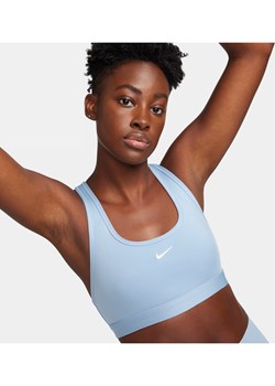 Damski stanik sportowy z miękkimi miseczkami Nike Swoosh Light Support - Niebieski ze sklepu Nike poland w kategorii Biustonosze - zdjęcie 169756894