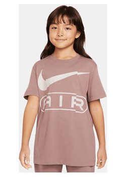 T-shirt dla dużych dzieci (dziewcząt) Nike Sportswear - Fiolet ze sklepu Nike poland w kategorii Bluzki dziewczęce - zdjęcie 169757071