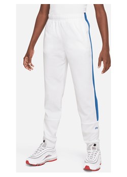 Joggery dla dużych dzieci (chłopców) Nike Air - Biel ze sklepu Nike poland w kategorii Spodnie chłopięce - zdjęcie 169757172