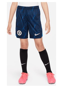 Spodenki piłkarskie dla dużych dzieci Nike Dri-FIT Chelsea F.C. Stadium 2023/24 (wersja wyjazdowa) - Niebieski ze sklepu Nike poland w kategorii Spodenki chłopięce - zdjęcie 169757443