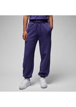 Spodnie damskie Jordan Flight Fleece - Fiolet ze sklepu Nike poland w kategorii Spodnie damskie - zdjęcie 169757480