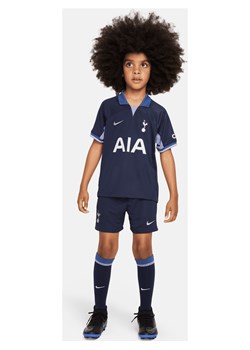 Trzyczęściowy strój dla małych dzieci Nike Dri-FIT Tottenham Hotspur 2023/24 (wersja wyjazdowa) - Niebieski ze sklepu Nike poland w kategorii Komplety chłopięce - zdjęcie 169757584