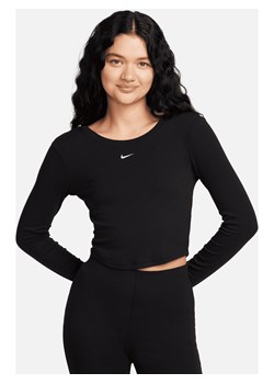 Damska przylegająca koszulka z długim rękawem i półokrągłym tyłem w drobny prążek Nike Sportswear Chill Knit - Czerń ze sklepu Nike poland w kategorii Bluzki damskie - zdjęcie 169757943