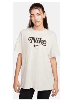 T-shirt damski Nike Sportswear - Szary ze sklepu Nike poland w kategorii Bluzki damskie - zdjęcie 169758142