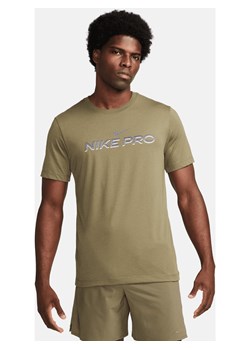 Męski T-shirt do fitnessu Nike Dri-FIT - Zieleń ze sklepu Nike poland w kategorii T-shirty męskie - zdjęcie 169758592