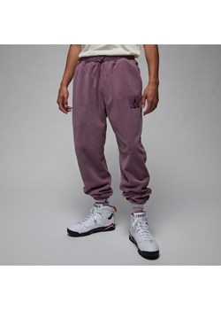 Męskie spodnie zimowe z dzianiny Jordan Essentials - Fiolet ze sklepu Nike poland w kategorii Spodnie męskie - zdjęcie 169758762