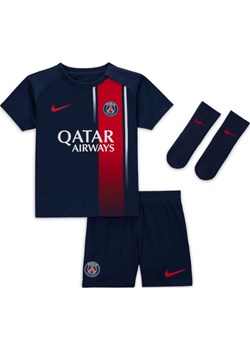 Trzyczęściowy strój dla niemowląt i maluchów Nike Dri-FIT Paris Saint-Germain 2023/24 (wersja domowa) - Niebieski ze sklepu Nike poland w kategorii Komplety niemowlęce - zdjęcie 169758820