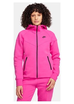 Damska bluza z kapturem i zamkiem na całej długości Nike Sportswear Tech Fleece Windrunner - Czerwony ze sklepu Nike poland w kategorii Bluzy damskie - zdjęcie 169758823