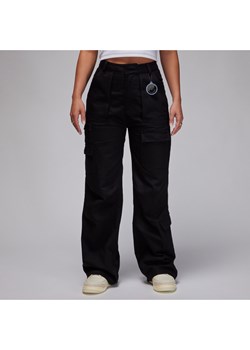 Damskie spodnie z tkaniny Jordan x J Balvin - Czerń ze sklepu Nike poland w kategorii Spodnie damskie - zdjęcie 169759001