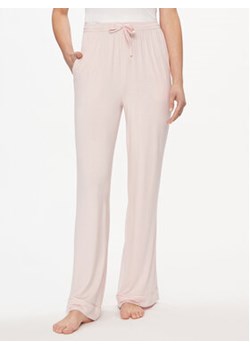 Tommy Hilfiger Spodnie piżamowe UW0UW05195 Różowy Relaxed Fit ze sklepu MODIVO w kategorii Piżamy damskie - zdjęcie 169774732