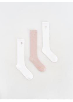 Reserved - Skerpetki bawełniane 3 pack - biały ze sklepu Reserved w kategorii Skarpetki dziecięce - zdjęcie 169783854