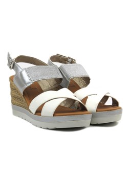 Sandały damskie na koturnie- INBLU FG-11, srebrne ze sklepu ulubioneobuwie w kategorii Sandały damskie - zdjęcie 169784101